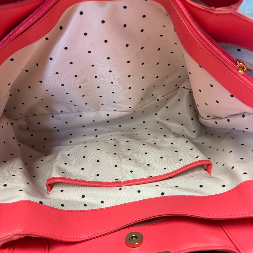 On 34th Azriell Extra-Large Tote - Peony Coral - Picture 7 of 9